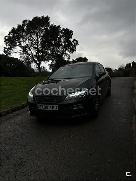 Usado Seat Leon CUPRA 300 CV (220 kW) 2018 Negro Berlina