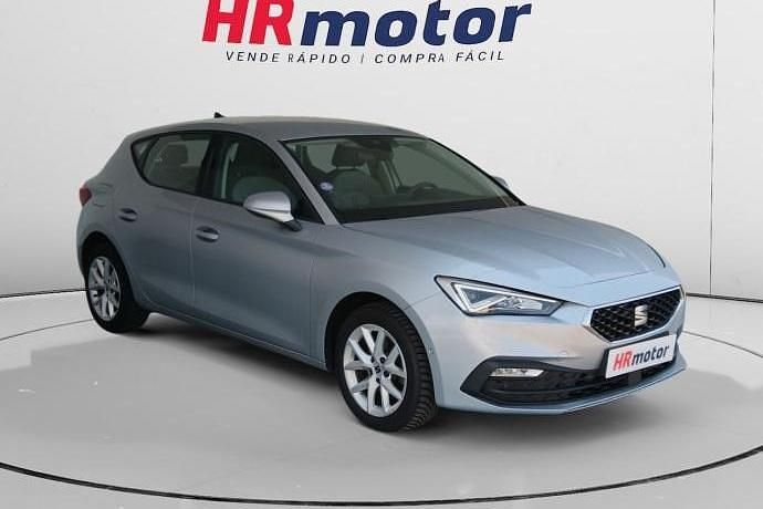 Usado Seat Leon Style 110 CV (80 kW) 2021