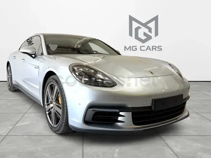Usado Porsche Panamera 4 Executive 462 CV (339 kW) 2018 Gris / plata Utilitario