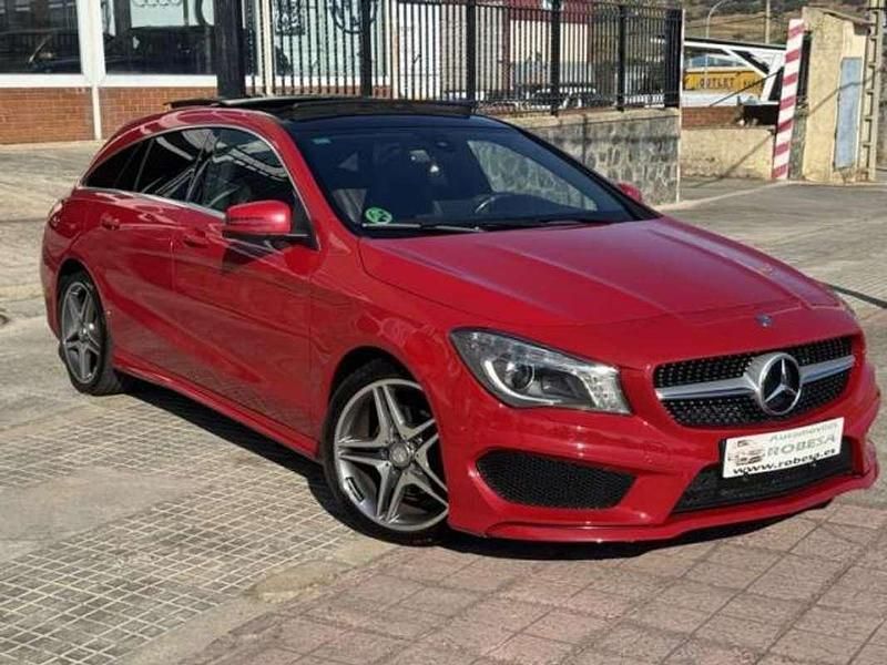 Rojo Usado 2015 Mercedes CLA200 Shooting Brake Familiar | 19.499 € (Precio justo) - Imagen 1/4
