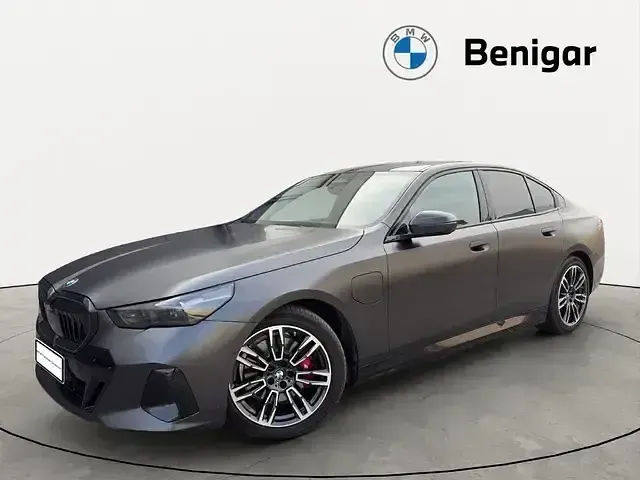 Usado BMW 530e Comfort Edition 299 CV (219 kW) 2025 Berlina