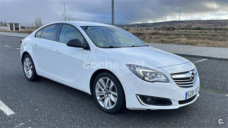 Usado Opel Insignia Excellence 163 CV (119 kW) 2013 Blanco Berlina