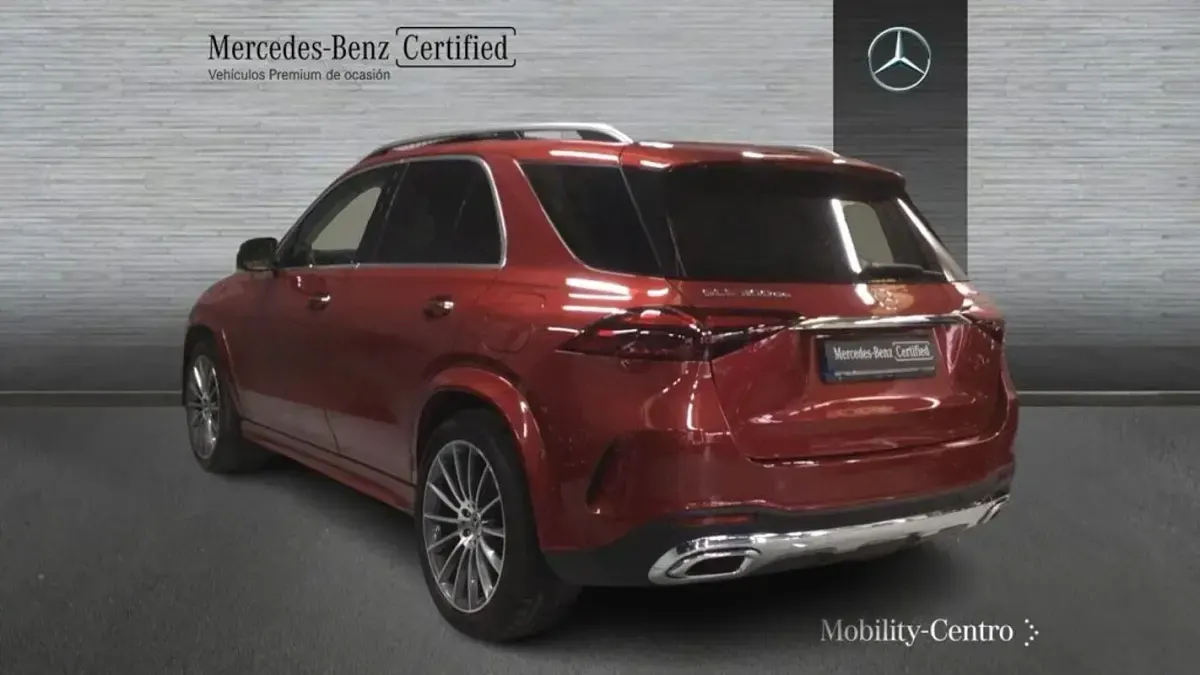 Usado Mercedes GLE350 AMG line 197 CV (144 kW) 2024 Hyacinth red  metallic paint SUV