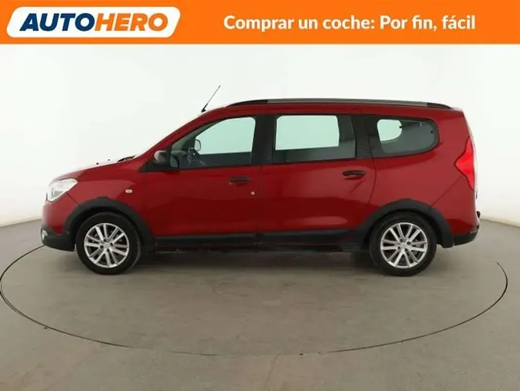 Usado Dacia Lodgy Comfort 116 CV (85 kW) 2022 Rojo Monovolumen