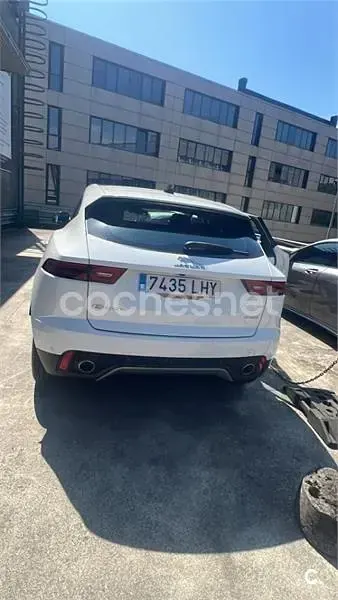 Usado Jaguar E-Pace R-Dynamic 150 CV (110 kW) 2020 Blanco SUV