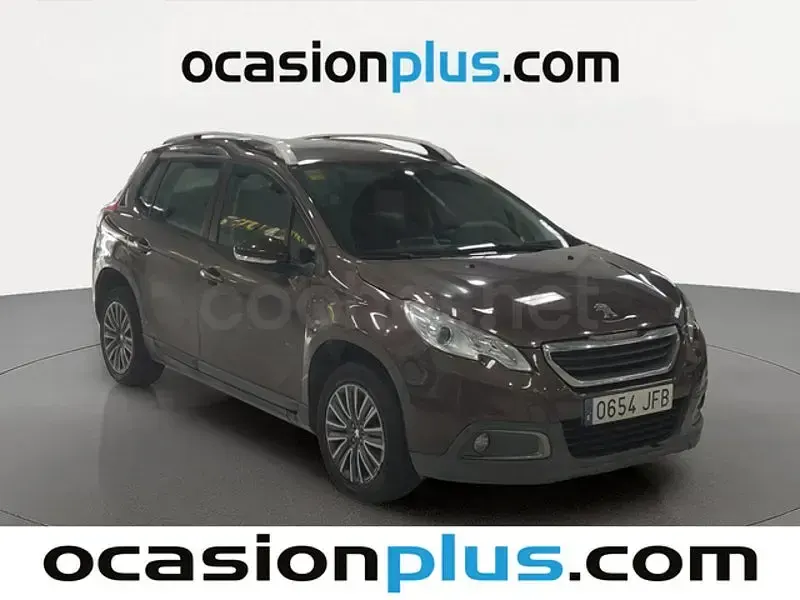 Usado Peugeot 2008 Active 92 CV (67 kW) 2015 Marrón SUV