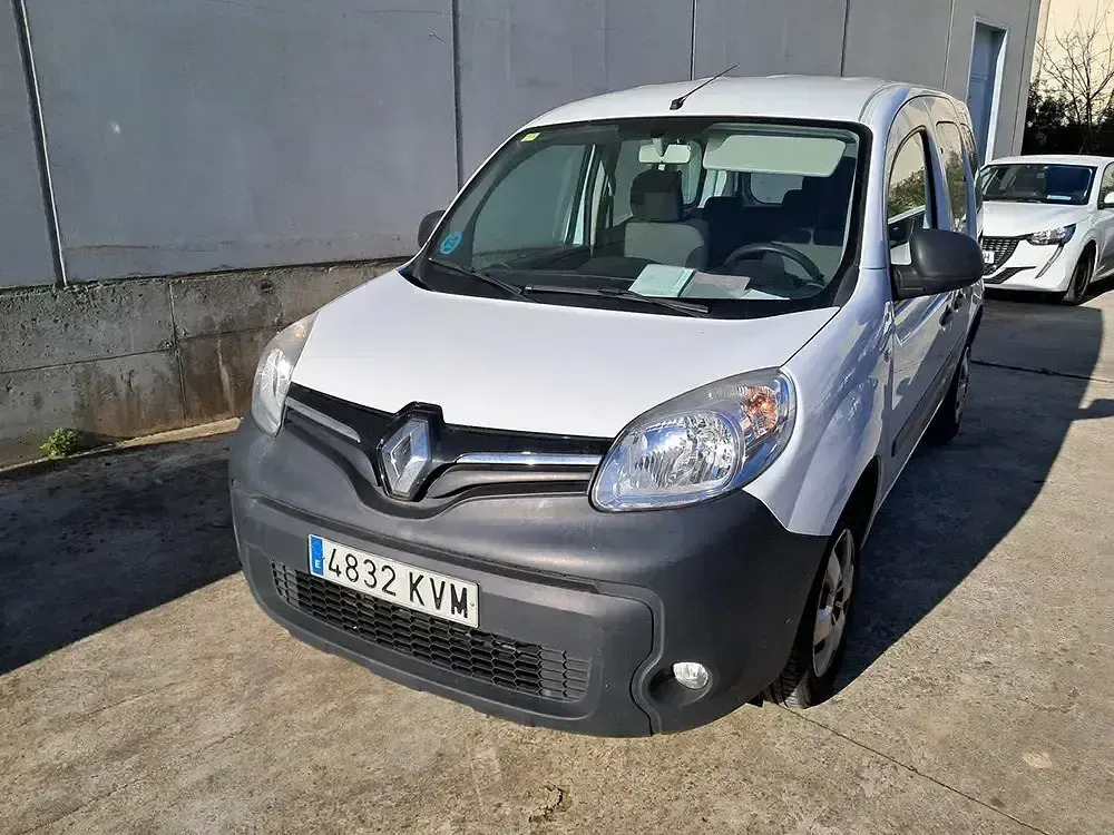 Usado Renault Kangoo 90 CV (66 kW) 2019 Blanco Monovolumen