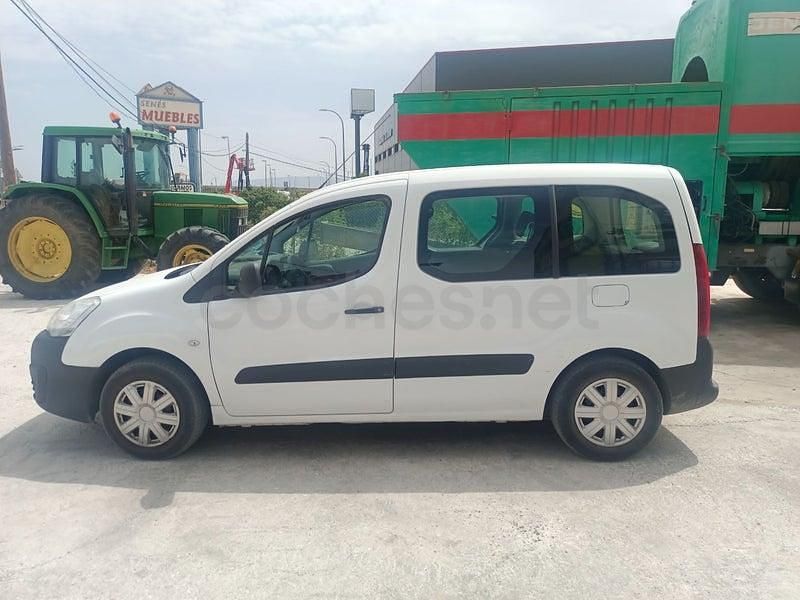 Usado Citroën Berlingo Live 100 CV (73 kW) 2018 Blanco Monovolumen