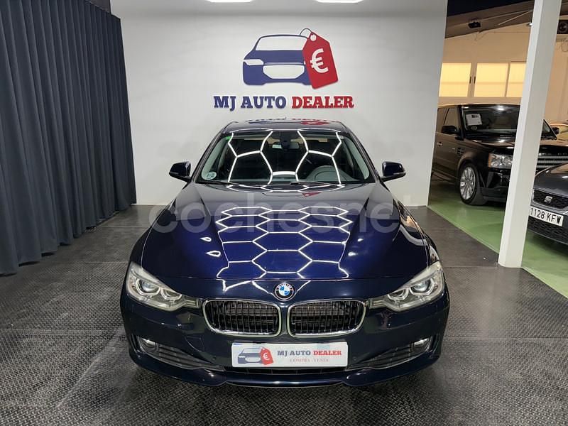 Usado BMW 318 143 CV (105 kW) 2014 Azul Berlina