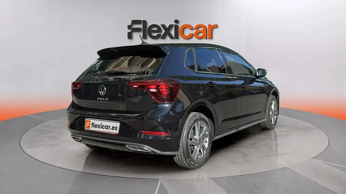 Usado VW Polo Life 95 CV (69 kW) 2022 Negro Utilitario