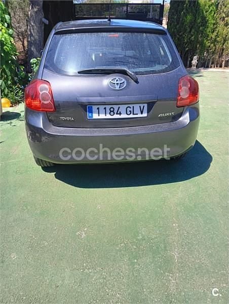 Usado Toyota Auris Luna 126 CV (92 kW) 2009 Azul Utilitario