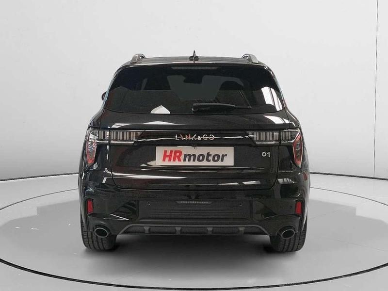 Usado Lynk & Co 01 261 CV (191 kW) 2022 Negro SUV