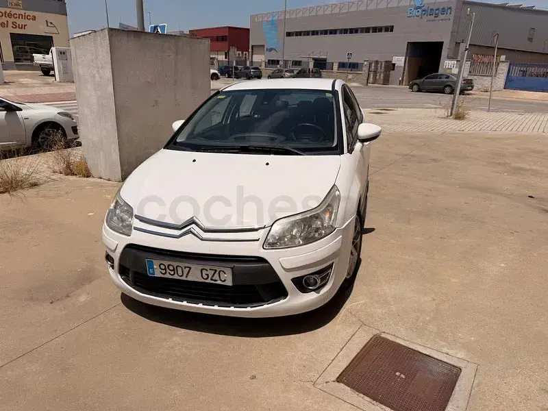 Usado Citroën C4 112 CV (82 kW) 2011 Blanco Berlina