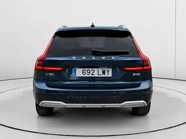 Usado Volvo V90 CC Core 197 CV (144 kW) 2022 Negro Familiar