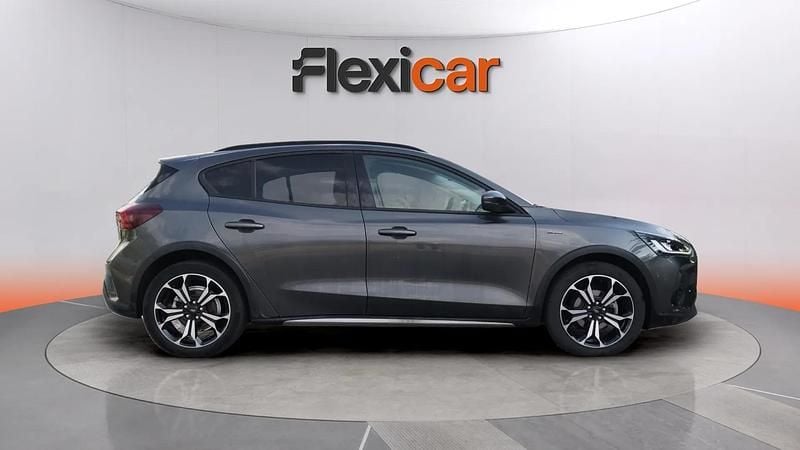 Usado Ford Focus Active 155 CV (114 kW) 2022 Gris Berlina