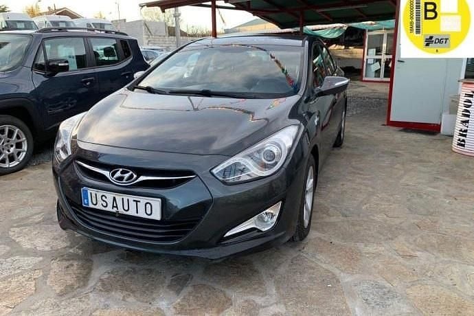 Usado Hyundai i40 116 CV (85 kW) 2014 Gris Berlina