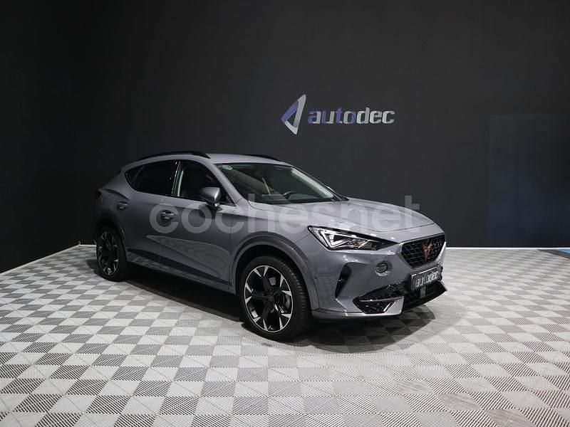 Gris / plata Usado 2023 Cupra Formentor SUV | 27.900 € (Un poco caro) - Imagen 1/4