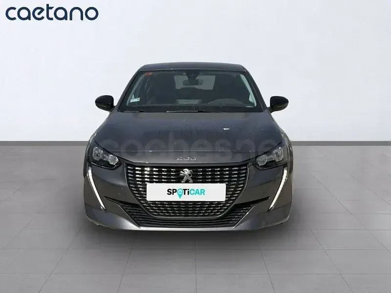 Usado Peugeot 208 Active 100 CV (73 kW) 2021 Gris / plata Utilitario