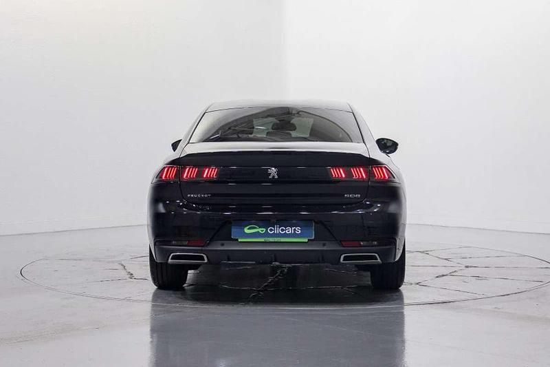 Usado Peugeot 508 Allure 131 CV (96 kW) 2022 Negro Berlina