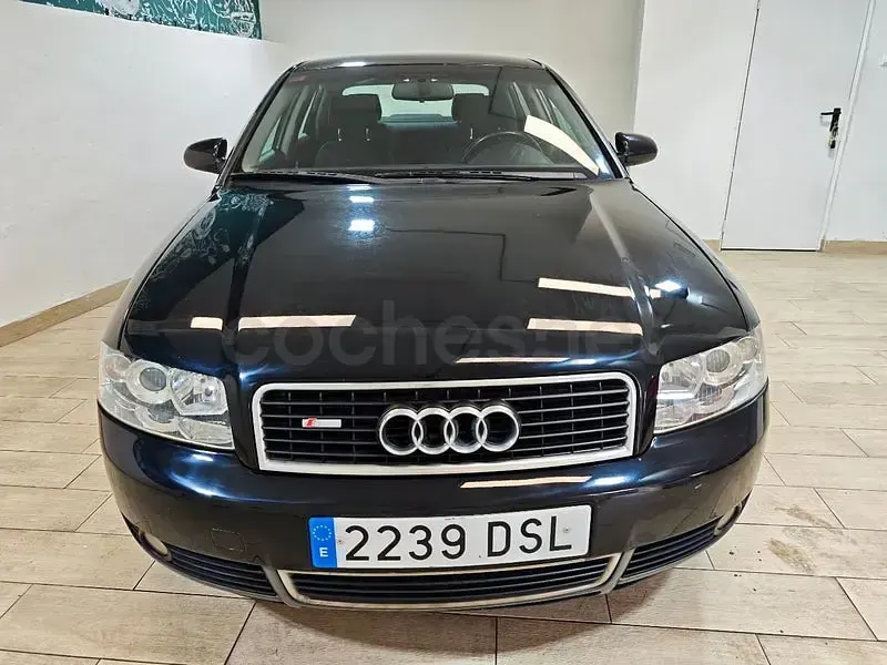 Usado Audi A4 S-Line 130 CV (95 kW) 2001 Negro Berlina