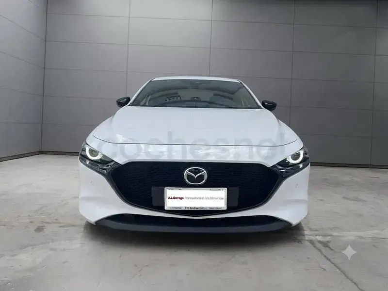 Usado Mazda 3 Nagisa 186 CV (136 kW) 2025 Blanco Berlina