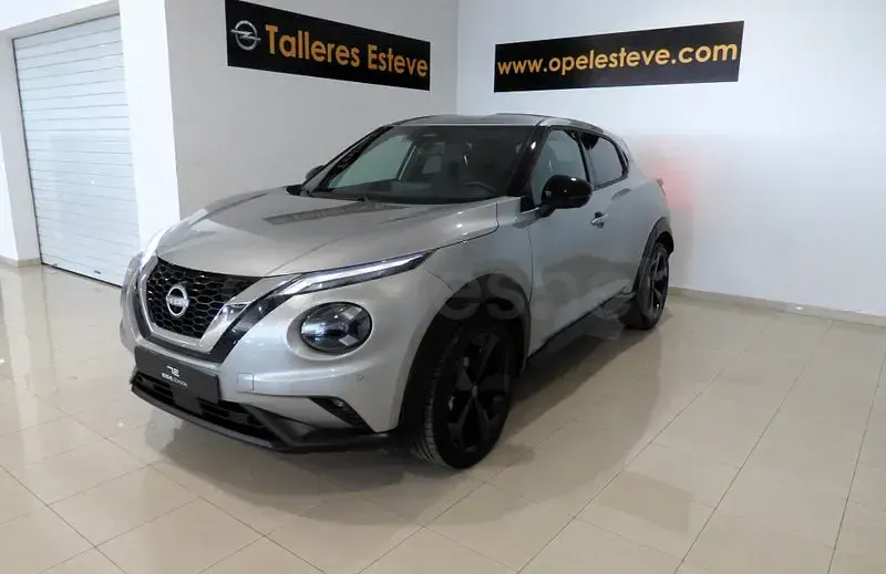 Usado Nissan Juke Tekna 114 CV (83 kW) 2025 Gris / plata SUV