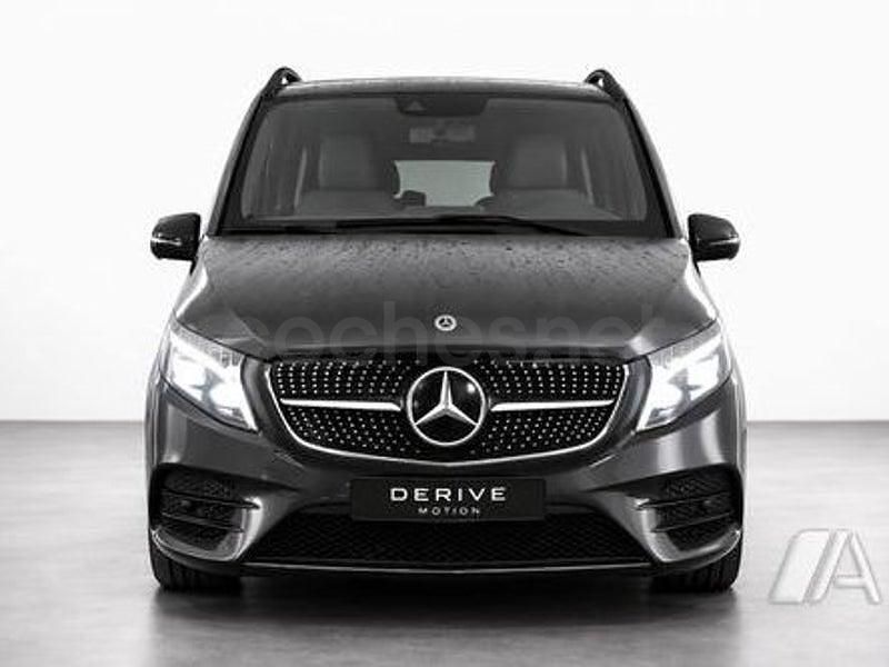 Usado Mercedes V300 Exclusive 239 CV (175 kW) 2023 Gris / plata Monovolumen