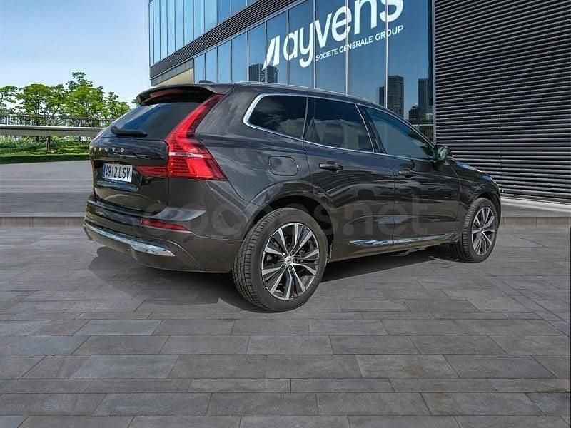 Usado Volvo XC60 Inscription 197 CV (144 kW) 2021 Gris / plata SUV