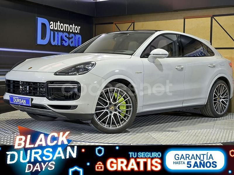 Gris / plata Usado 2022 Porsche Cayenne Turbo S SUV | 122.990 € (Caro) - Imagen 1/4
