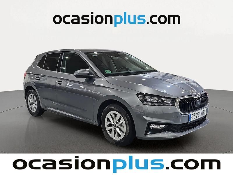 Usado Skoda Fabia Selection 116 CV (85 kW) 2025 Gris Utilitario