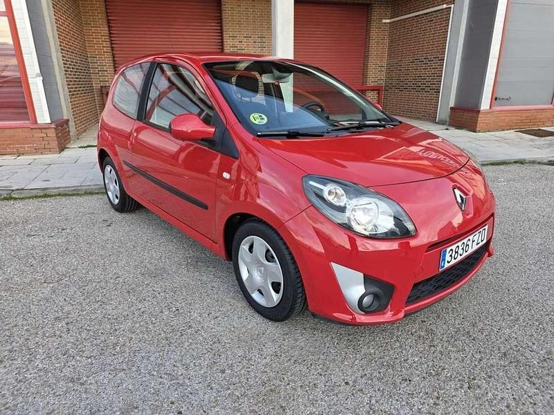 Usado Renault Twingo Authentique 64 CV (47 kW) 2008 Rojo Utilitario
