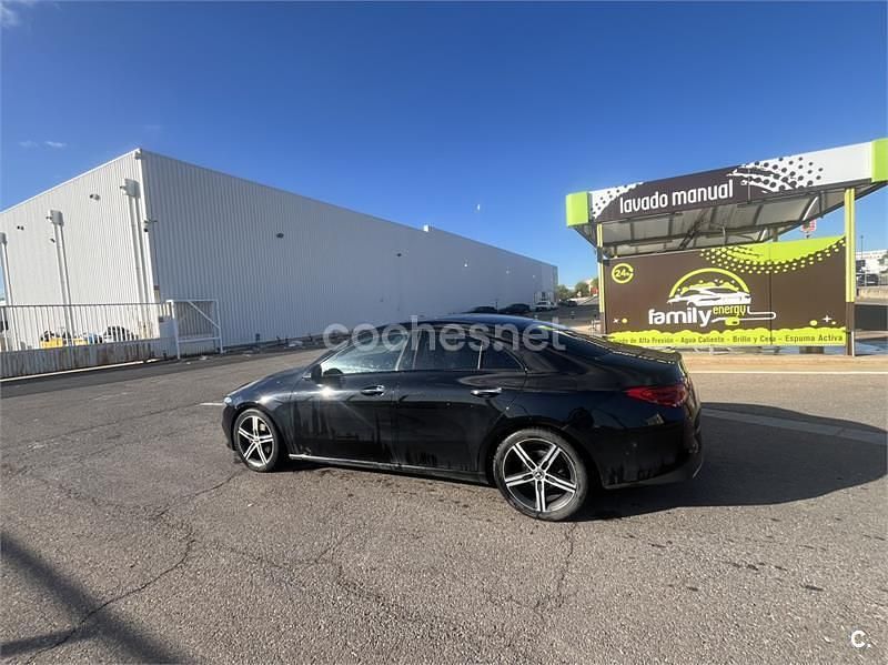 Usado Mercedes CLA200 Shooting Brake 150 CV (110 kW) 2019 Negro Familiar