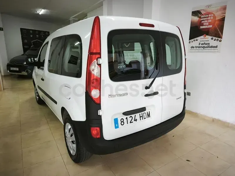 Usado Renault Kangoo 70 CV (51 kW) 2011 Blanco Monovolumen