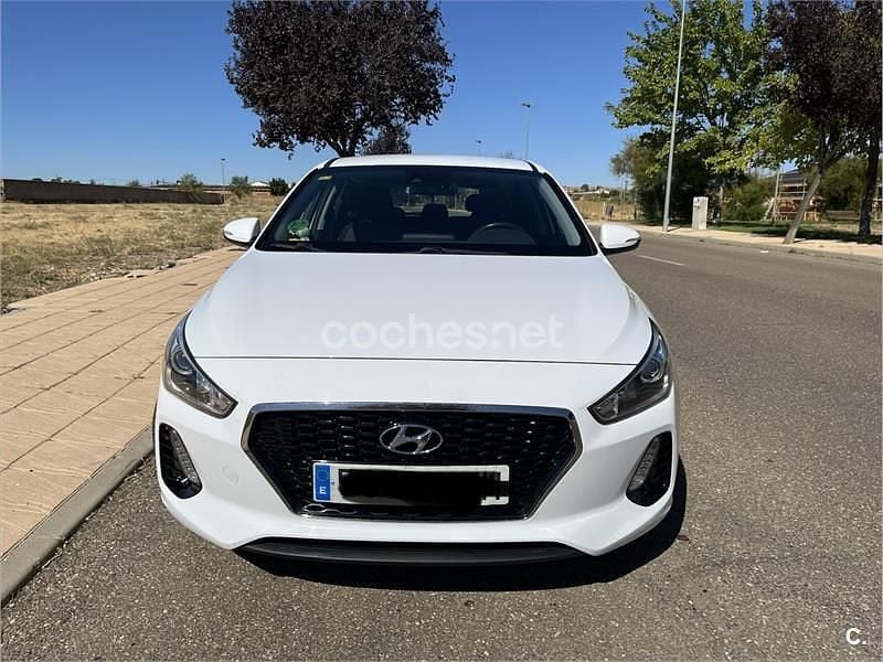 Blanco Usado 2018 Hyundai i30 Berlina | 12.000 € (Precio justo) - Imagen 1/4