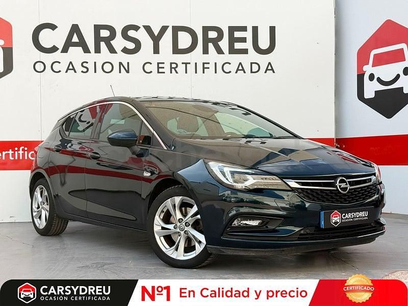 Usado Opel Astra Dynamic 136 CV (100 kW) 2017 Verde Berlina