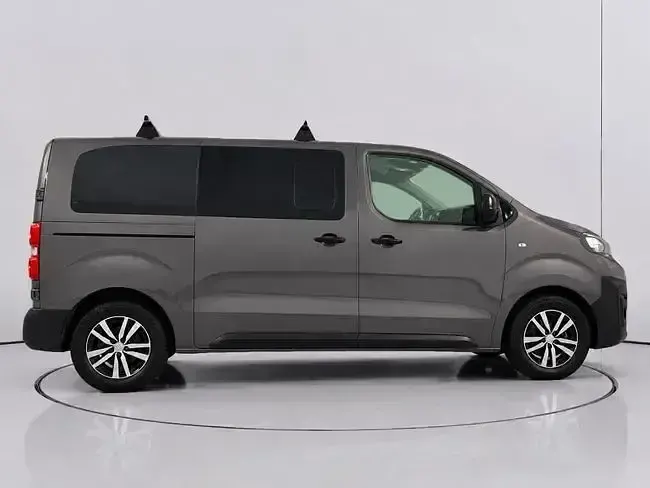 Usado Peugeot Expert S 150 CV (110 kW) 2020 Gris Van