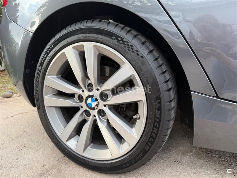 Usado BMW 118 136 CV (100 kW) 2018 Gris / plata Utilitario