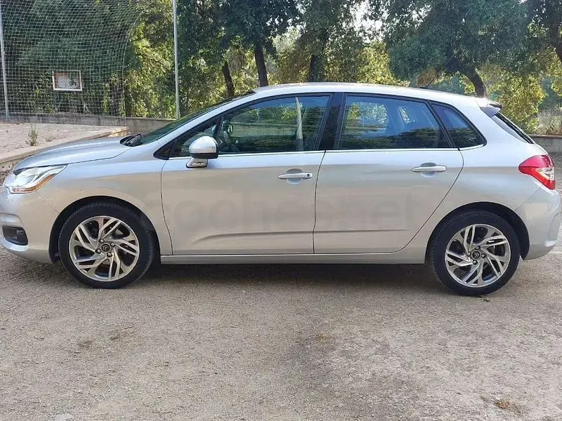 Usado Citroën C4 Exclusive 114 CV (83 kW) 2013 Gris / plata Berlina