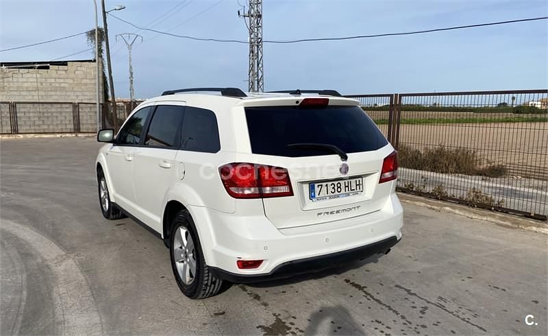 Usado Fiat Freemont Lounge 140 CV (102 kW) 2012 Blanco SUV