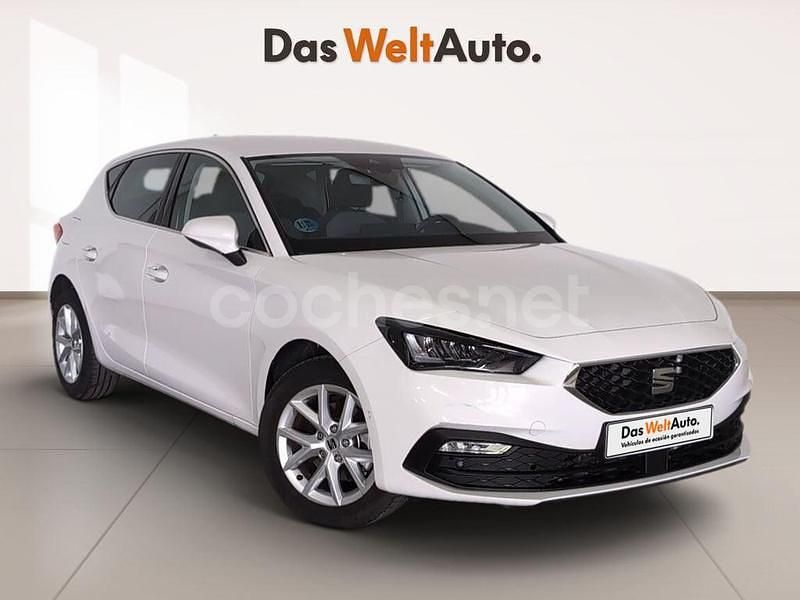 Blanco Usado 2025 Seat Leon Style Berlina | 21.490 € (Super precio) - Imagen 1/4