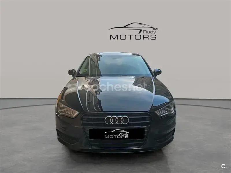 Usado Audi A3 Ambiente 150 CV (110 kW) 2014 Negro Berlina