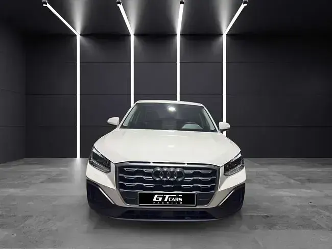 Usado Audi Q2 Premium 116 CV (85 kW) 2025 Blanco SUV