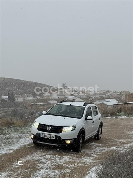 Usado Dacia Sandero Stepway 90 CV (66 kW) 2016 Blanco Berlina