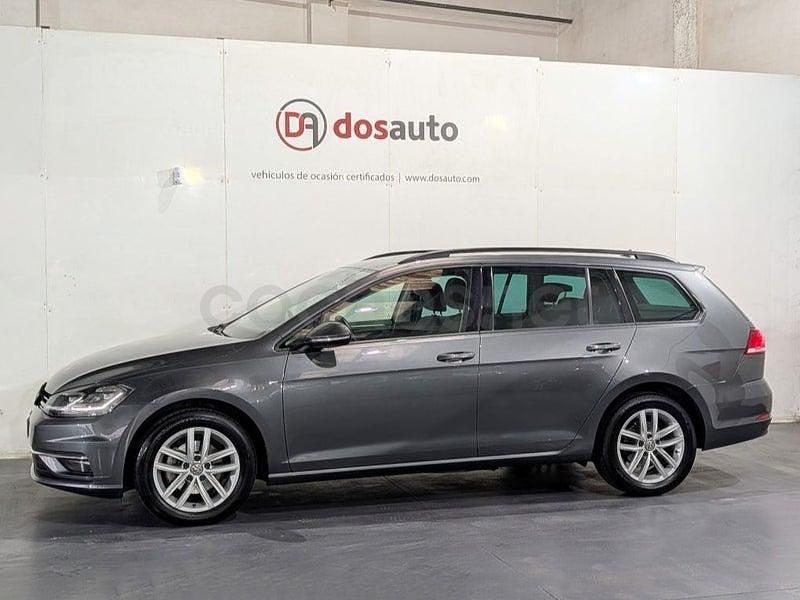 Usado VW Golf VII Advance 116 CV (85 kW) 2020 Gris Familiar
