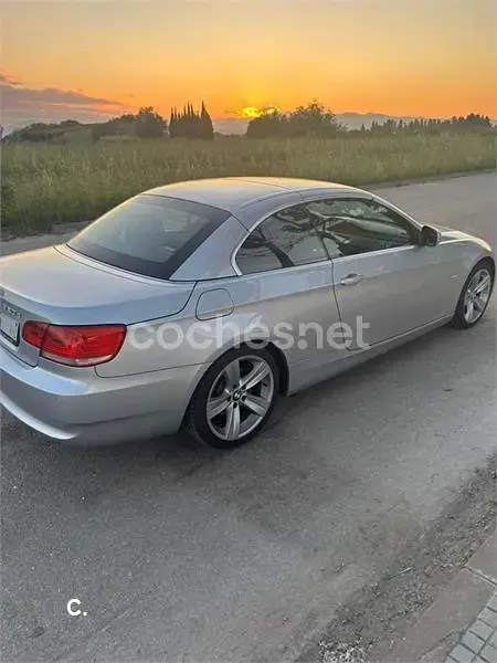Usado BMW 320 Cabriolet 177 CV (130 kW) 2010 Gris / plata Descapotable