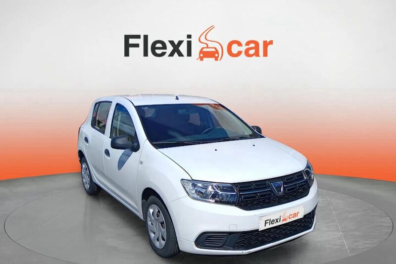 Blanco Usado 2019 Dacia Sandero Essentiel Utilitario | 7990 € (Buen precio) - Imagen 1/4