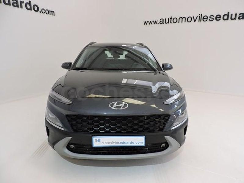 Usado Hyundai Kona 120 CV (88 kW) 2021 Gris / plata SUV