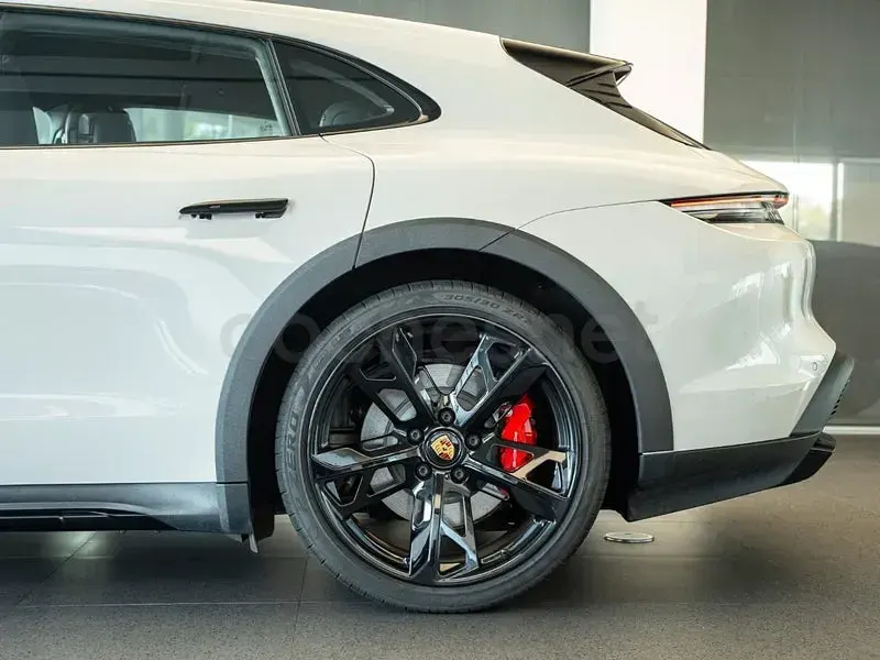 Usado Porsche Taycan Cross Turismo 300 kW (408 CV) 2023 Eléctrico Familiar