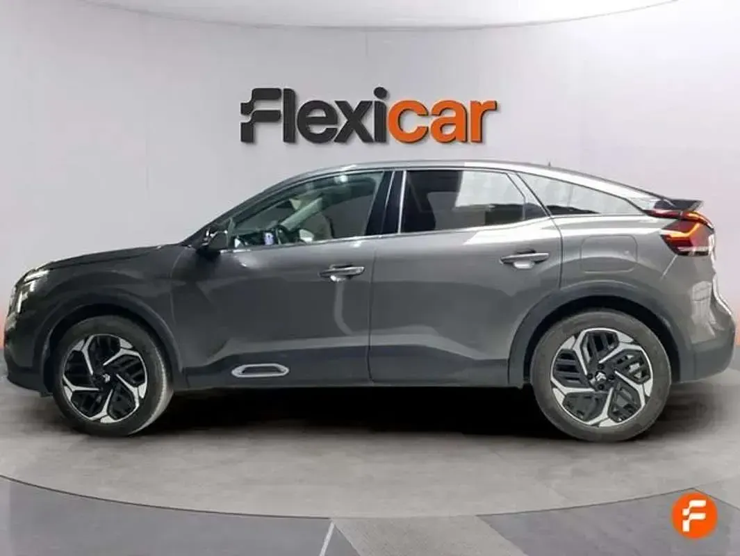 Usado Citroën C4 Live 101 CV (74 kW) 2023 Gris SUV