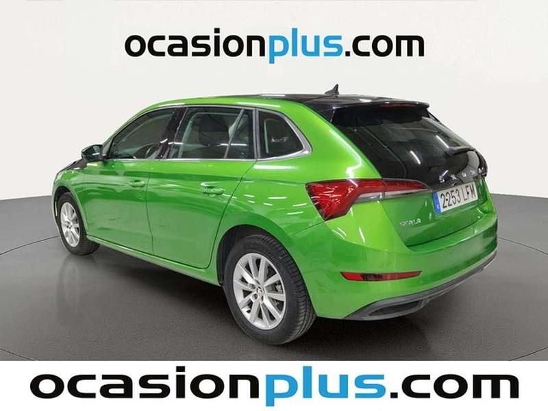 Usado Skoda Scala Ambition 95 CV (69 kW) 2020 Verde Utilitario